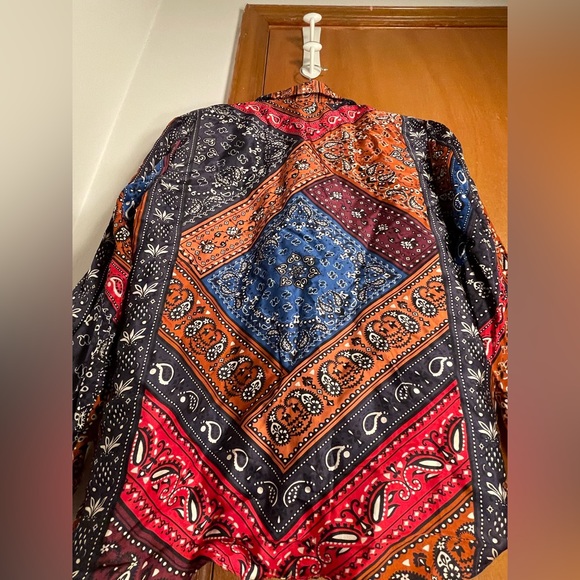 FARM Rio Multicolor Paisley Blouse - Picture 7 of 16